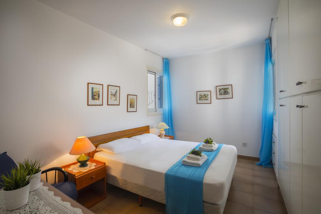 Protaras Beachfront Sirina Lina Suite Paralímni Kültér fotó
